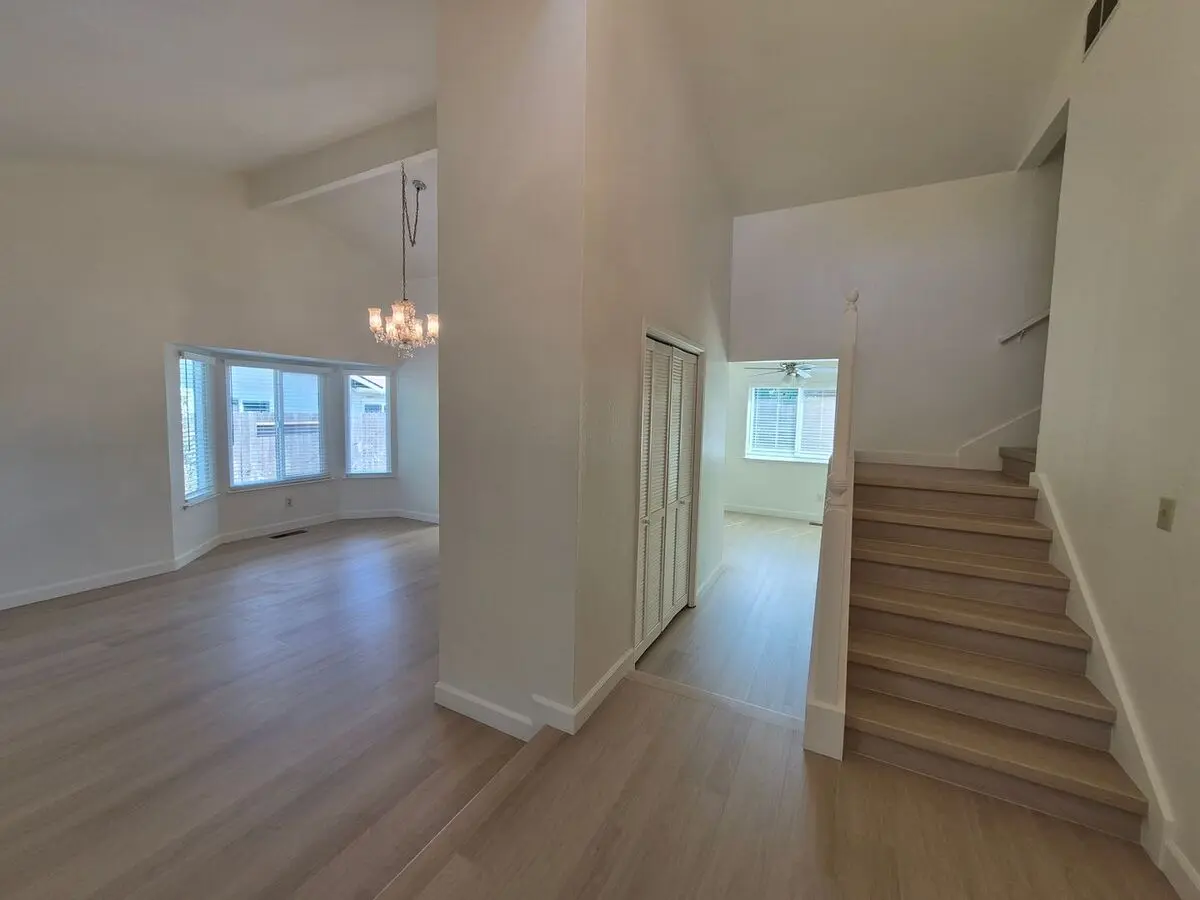 Nicely Updated, Situated Between Vacaville, Fairfield And Near Travis Air Force Base photo 3