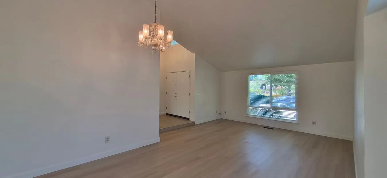 Nicely Updated, Situated Between Vacaville, Fairfield And Near Travis Air Force Base photo 5