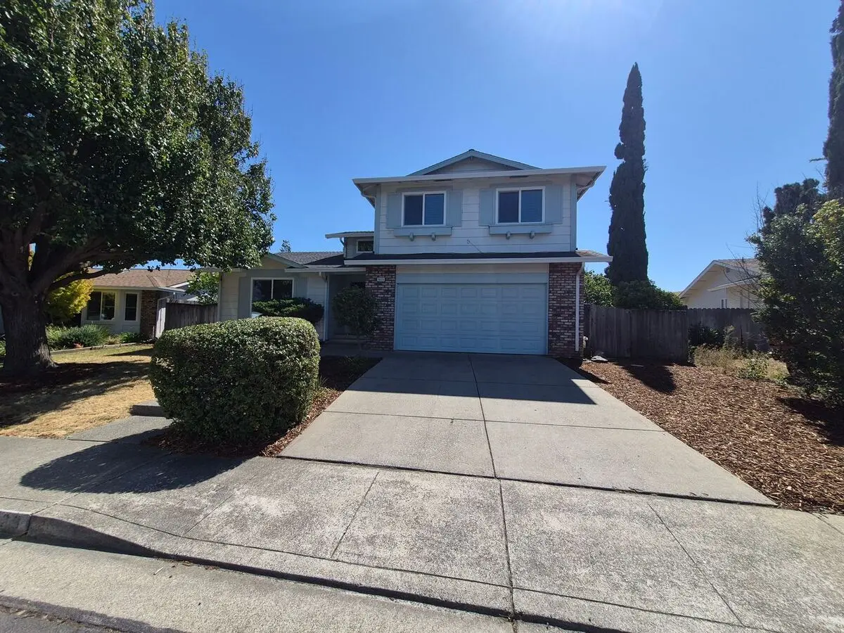 Nicely Updated, Situated Between Vacaville, Fairfield And Near Travis Air Force Base photo 2