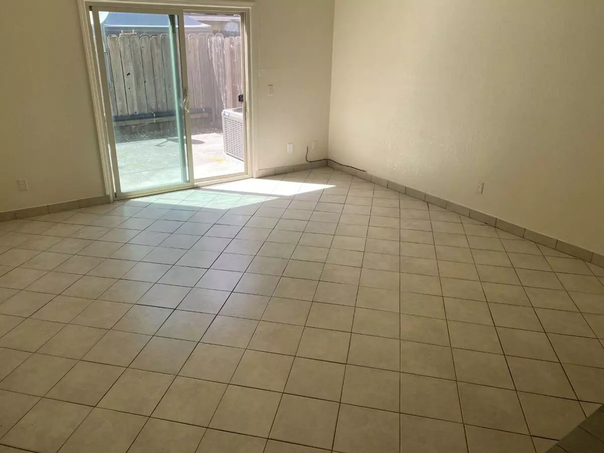 1206 Dana Dr Fairfield, CA 94533 photo 3