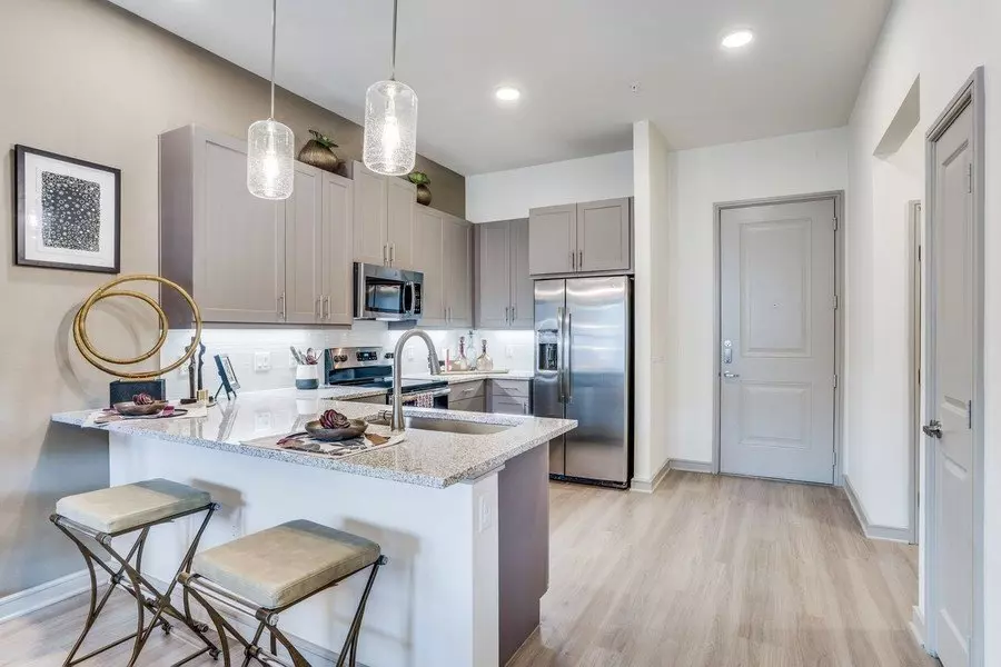 1900 Knightsbridge Road Farmers Branch, Tx 75234 photo 3