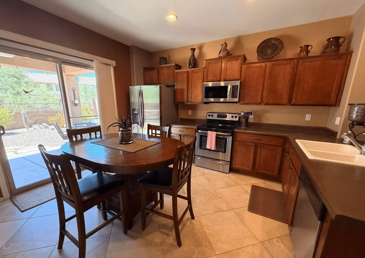 2312 N Hudson Dr Florence, AZ 85132 photo 2