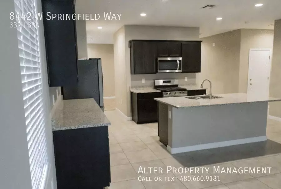 8442 West Springfield Way, Florence, AZ 85132 photo 2