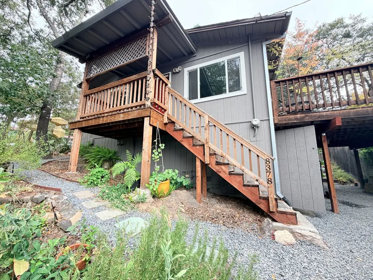 Serene 1-bedroom Home With Privacy &amp; Nature Views photo 4