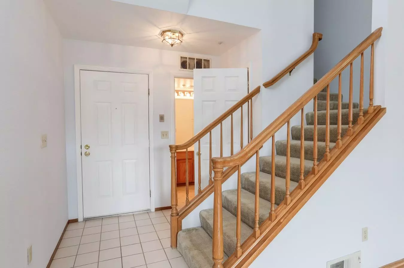 2br/2.5ba Pet-friendly Townhome With Loft, Pool &amp; 2-car Garage | Foster City | Youtube Tour photo 4