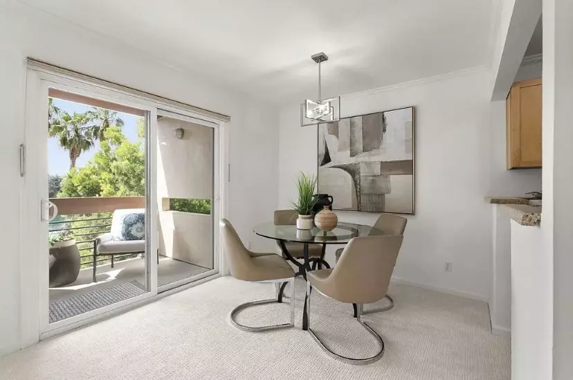 Lagoon Living At Its Best! One Bedroom And One Bath photo 2