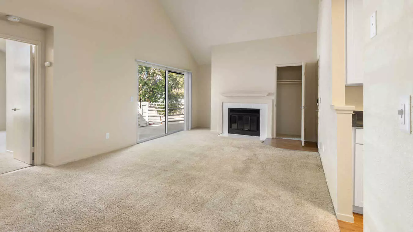 Schooner Bay Apartment Homes photo 5