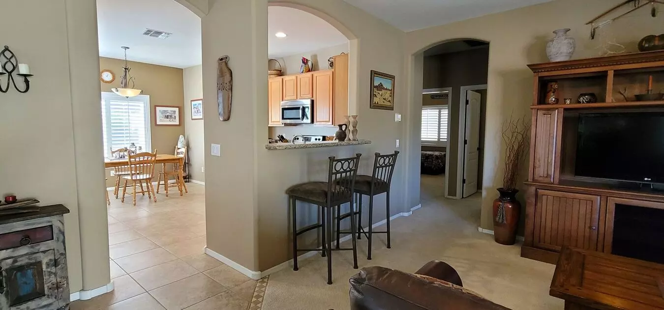 FURNISHED Single Family Home-RATE DISPLAYED IS FOR WINTER SEASON photo 2
