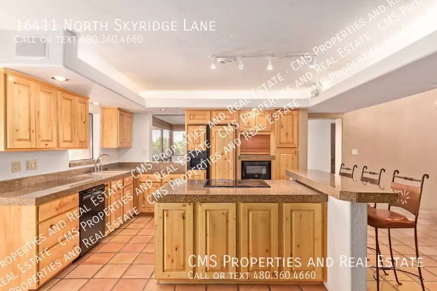 16411 N SKYRIDGE Lane photo 5