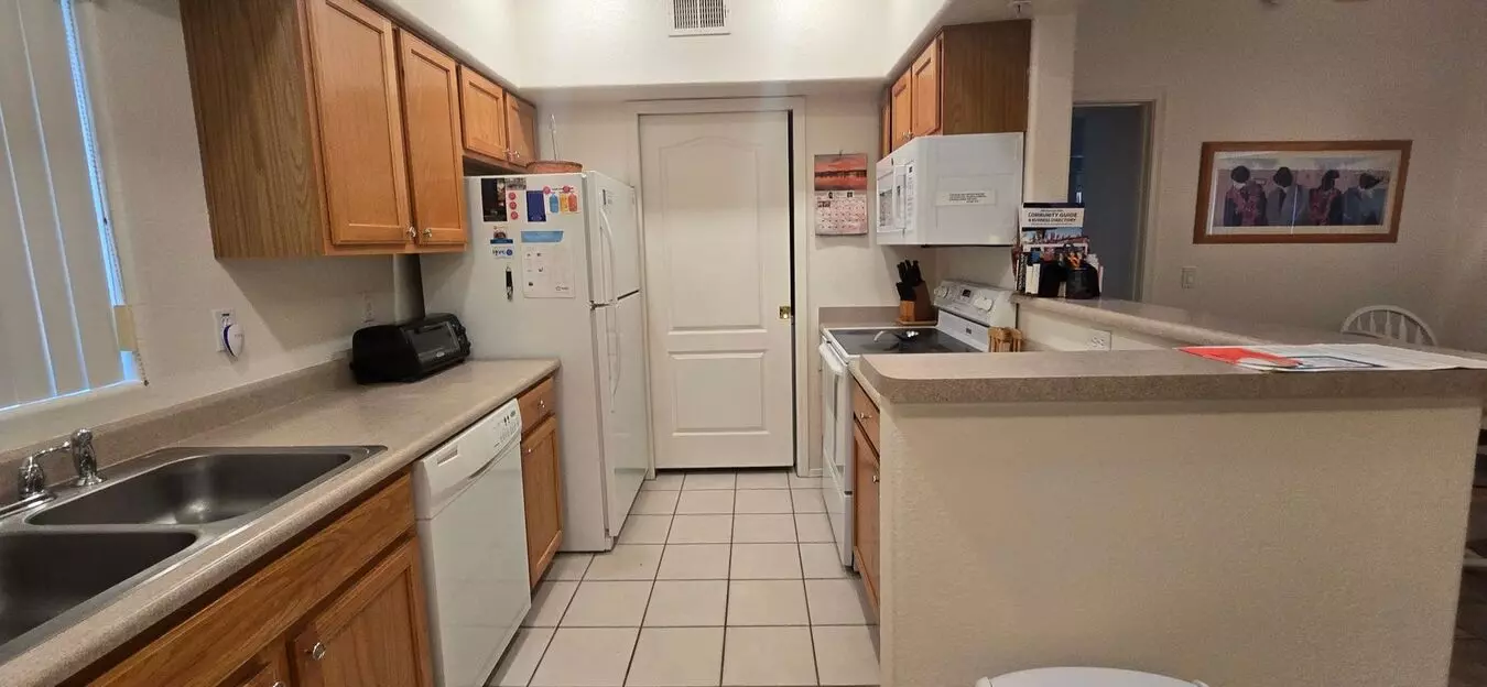 10401 Saguaro photo 2