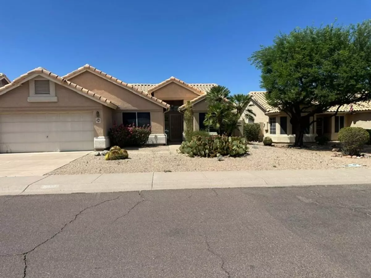 FURNISHED Single Family Home- MUST BE 12 MONTH LEASE photo 2