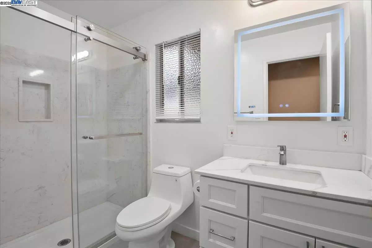 1043 Bonner Ave photo 5