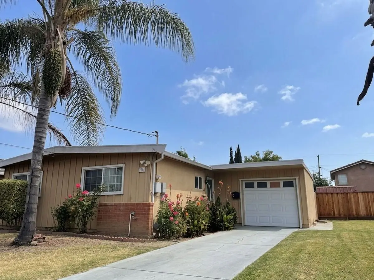 $3,490 / Stunning 4br/3ba Family Home In Union City