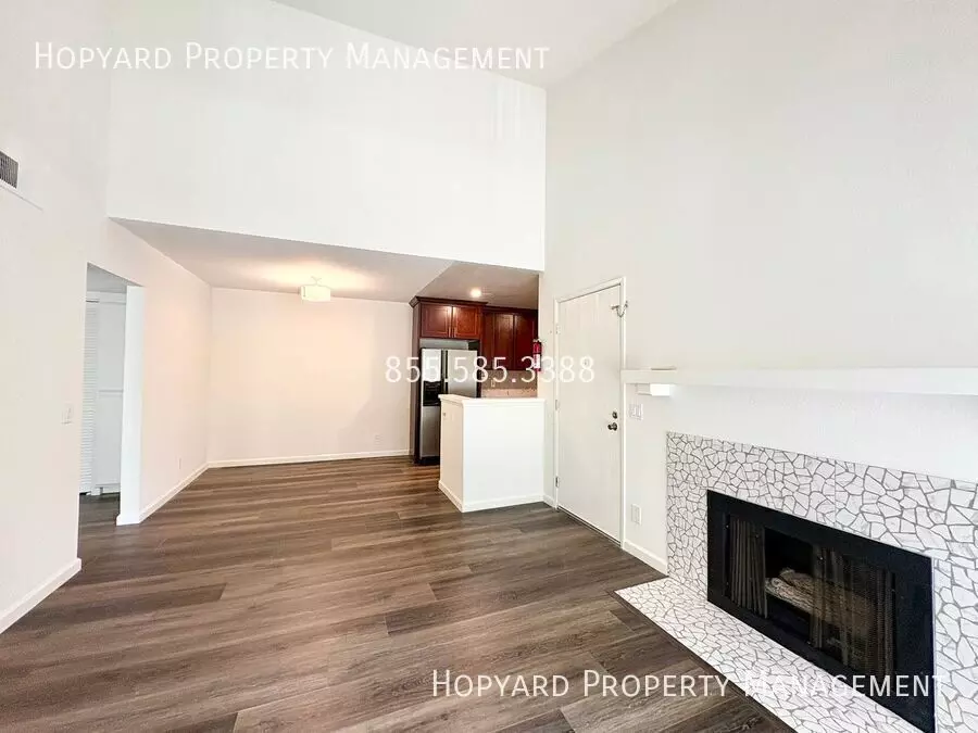 3663 Oakwood Terrace - 211 photo 2