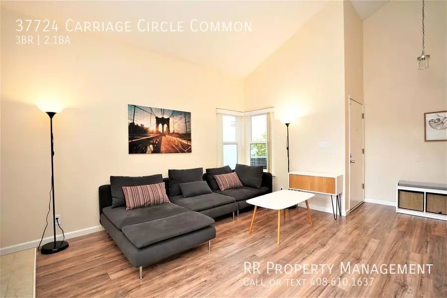 37724 Carriage Circle Cmn photo 2