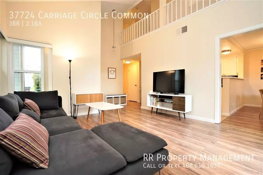 37724 Carriage Circle Cmn photo 3