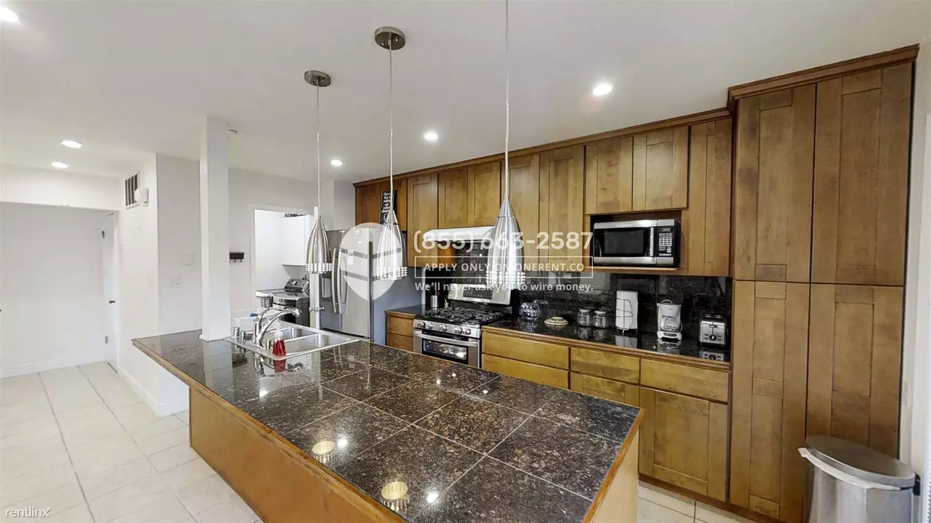 Lovely 3 Bedroom 2 Bath home in Parkmont neighborhood of Fremont photo 2