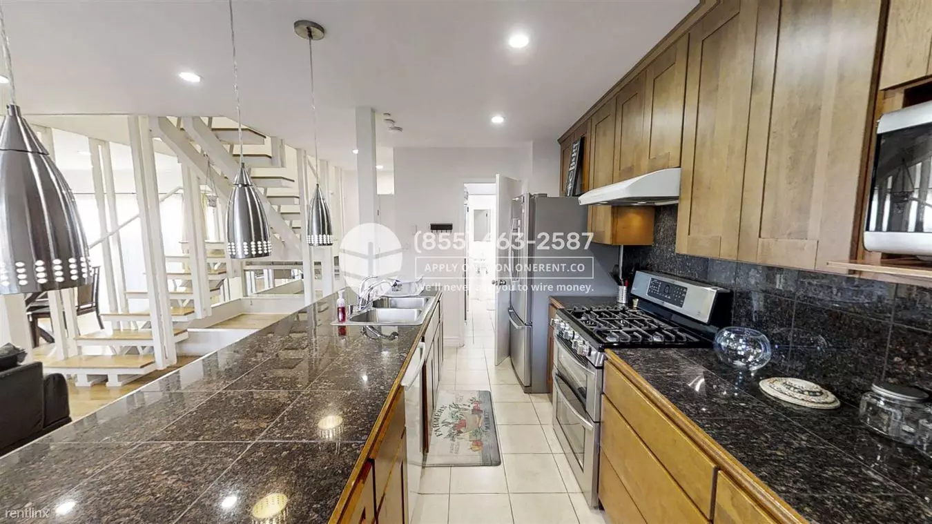 Lovely 3 Bedroom 2 Bath home in Parkmont neighborhood of Fremont photo 3