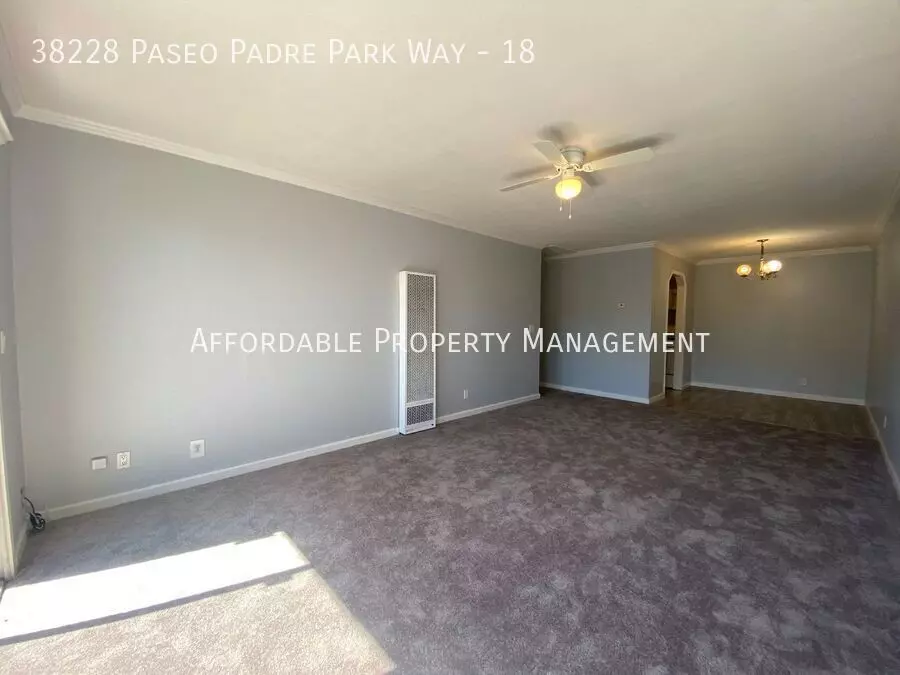 38228 Paseo St photo 2