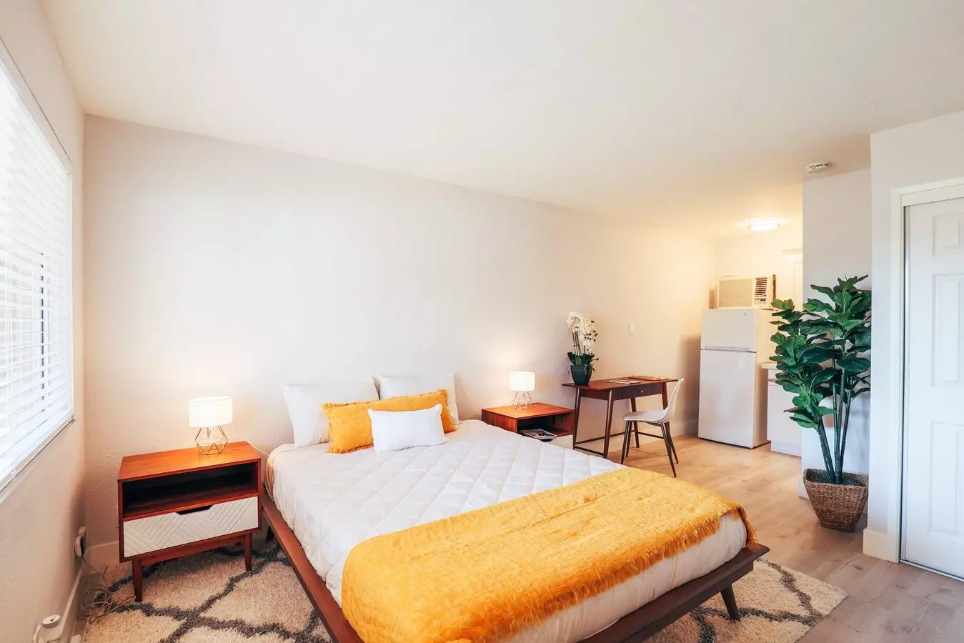 Unit 271 175 floor plan