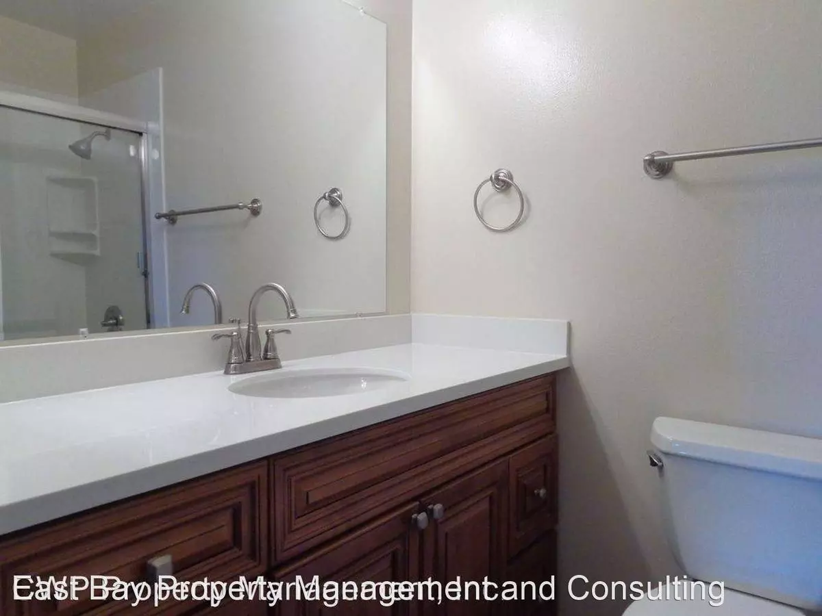 43326 Grimmer Boulevard, Fremont, CA 94538 photo 2
