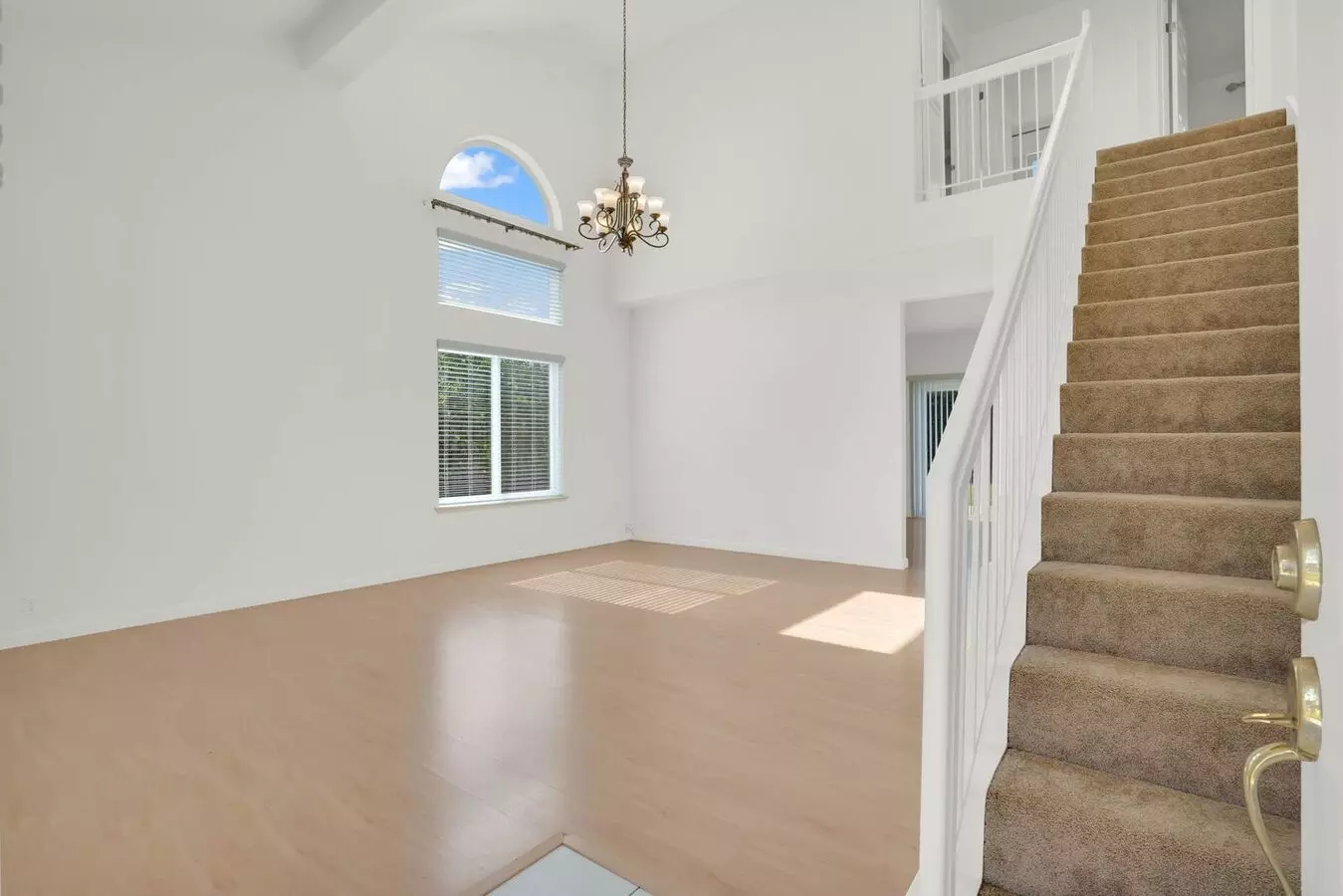 Amazing Home, Lot And Neighborhood! End Of Cul De Sac Almost 8000 Sq. Ft. Immaculately Maintained! Sideyard Access With Fruit Trees, Patio, &amp; Gardener Included! photo 5