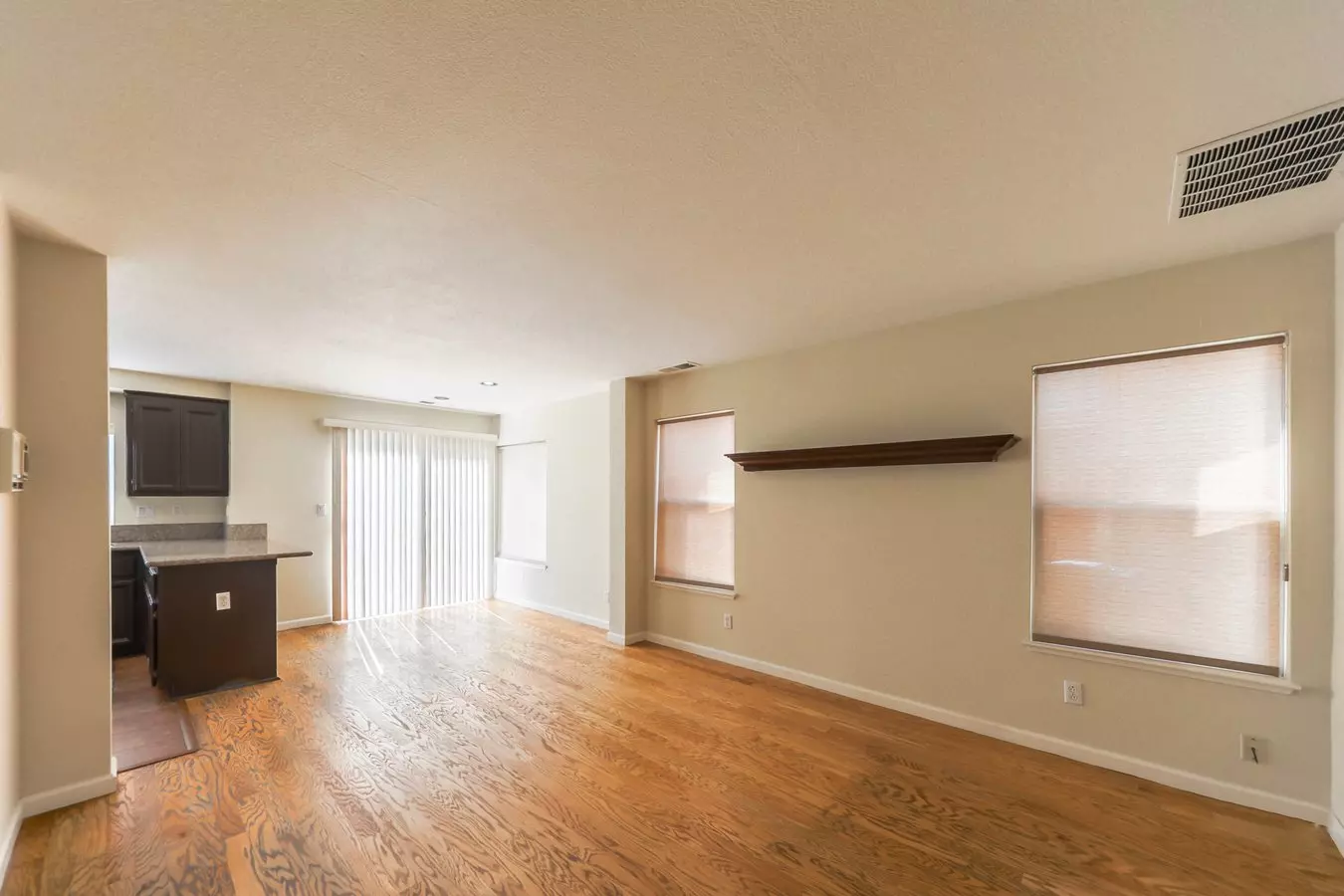 556 Calistoga Cir photo 5