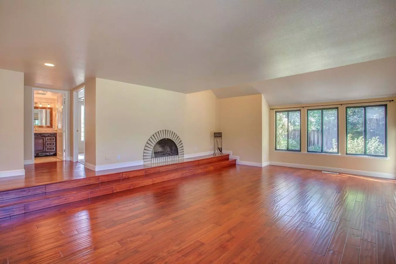 47180 Zapotec Dr photo 5