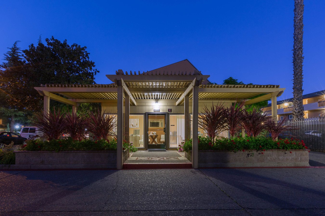 Carriage House photo 5