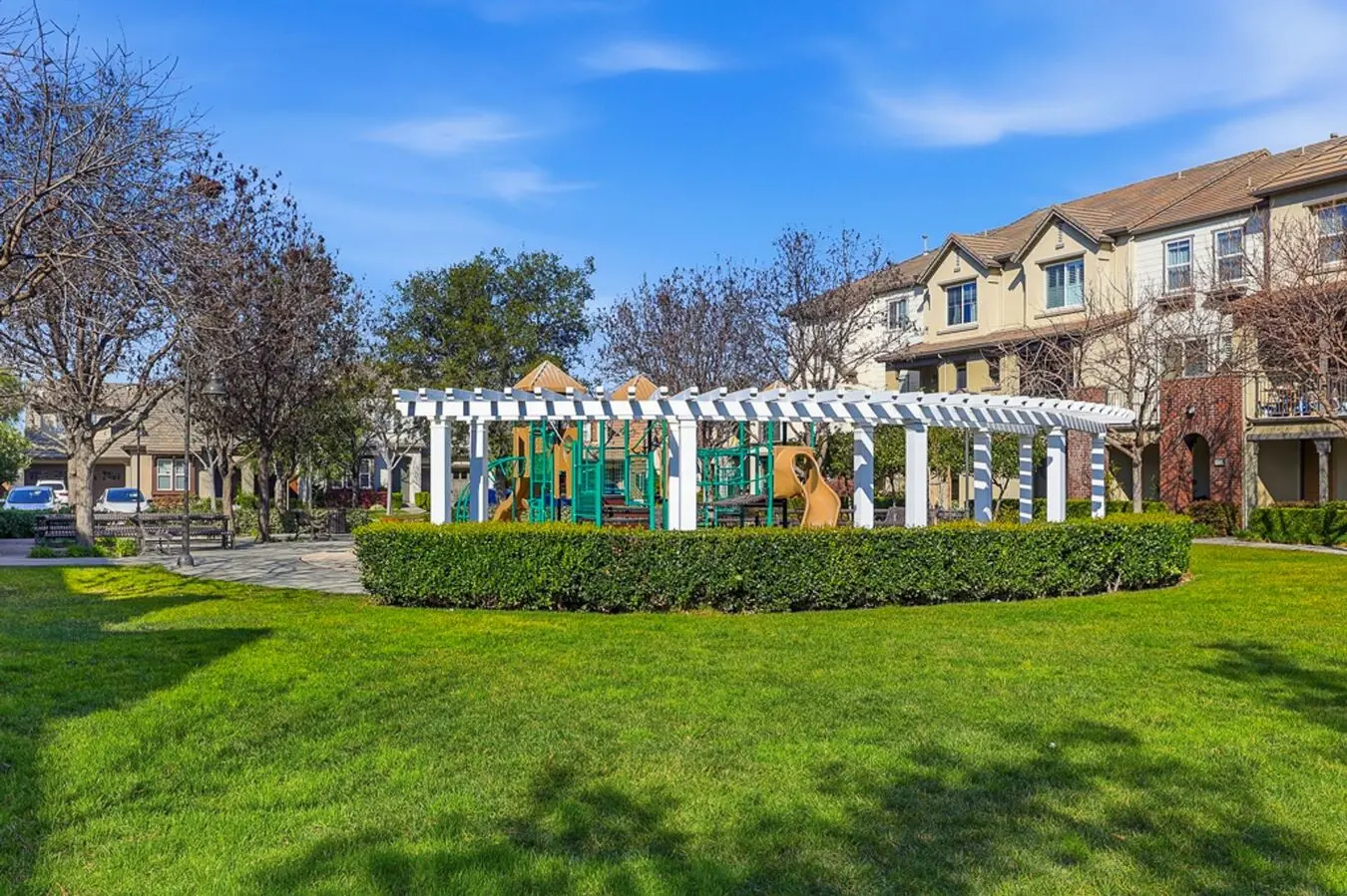 Modern Luxury 4bd/4ba Townhome In Rosewood Community – Fully Refreshed! photo 4