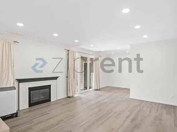 Spacious 2-bedroom Apartment In Desirable Fremont Location. photo 3