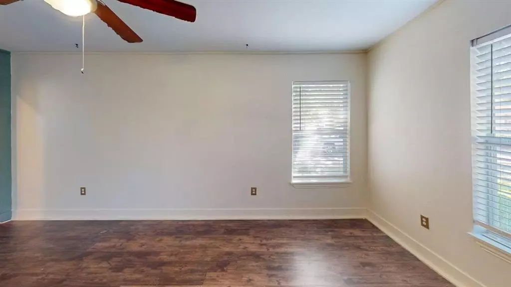 1524 Hilltop Drive, Garland, TX 75042 photo 5
