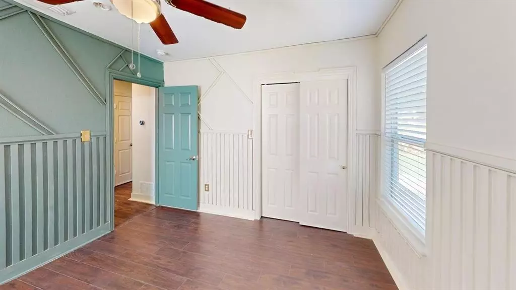 1524 Hilltop Drive, Garland, TX 75042 photo 4