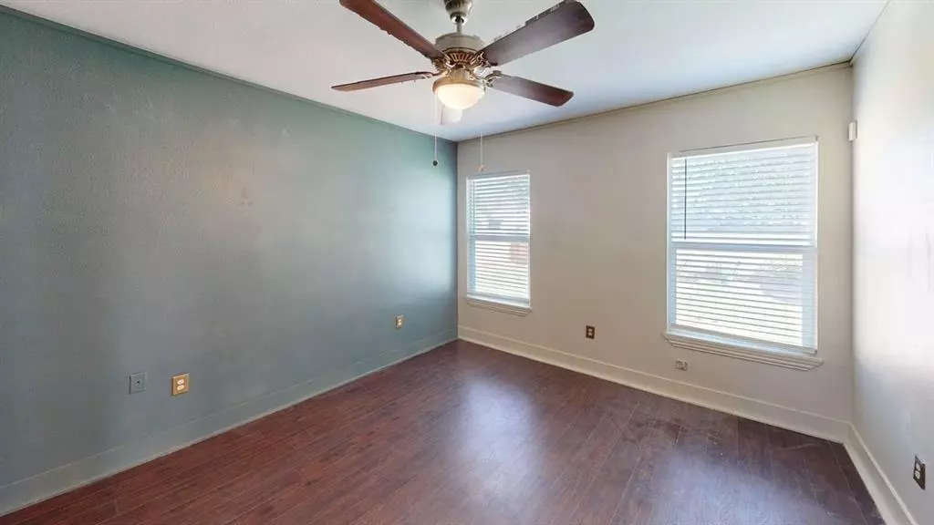 1524 Hilltop Drive, Garland, TX 75042 photo 2