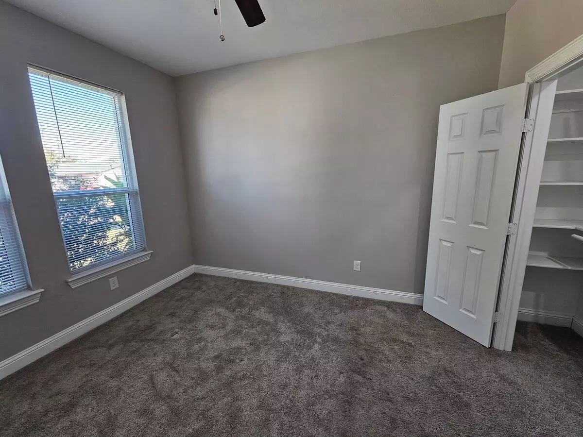 610 Parker Circle, Garland, TX 75040 photo 5