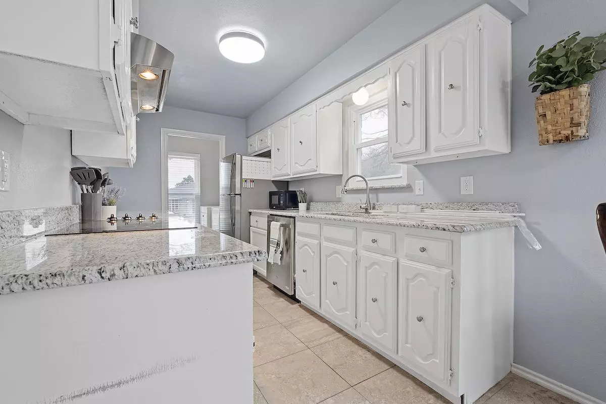 Woodmeadow Ct photo 3