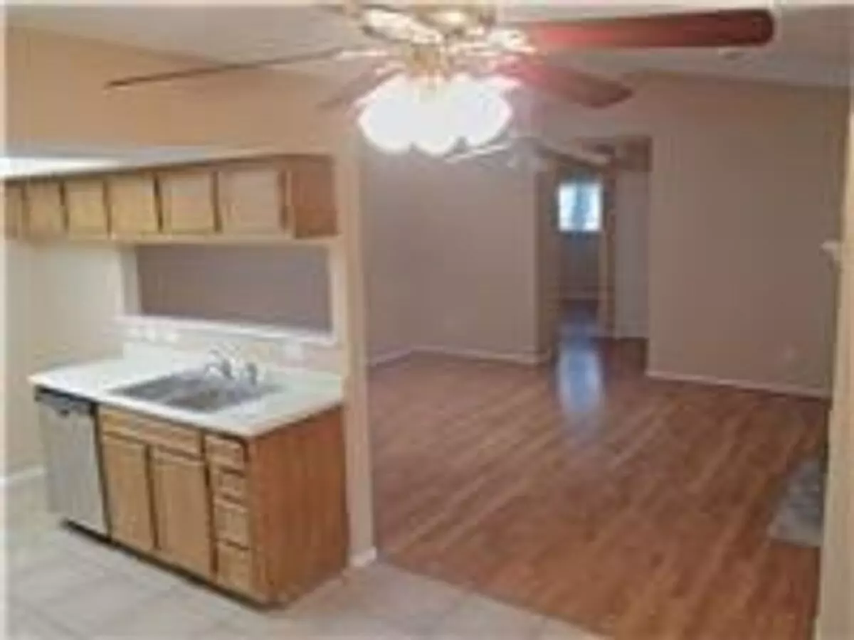 617 Luther Drive, Georgetown, TX 78628 photo 5