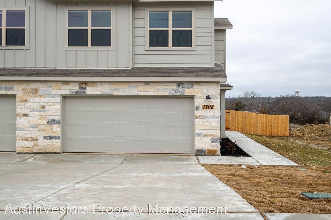 1708 &amp;amp; 1710 Davidson Ranch photo 2