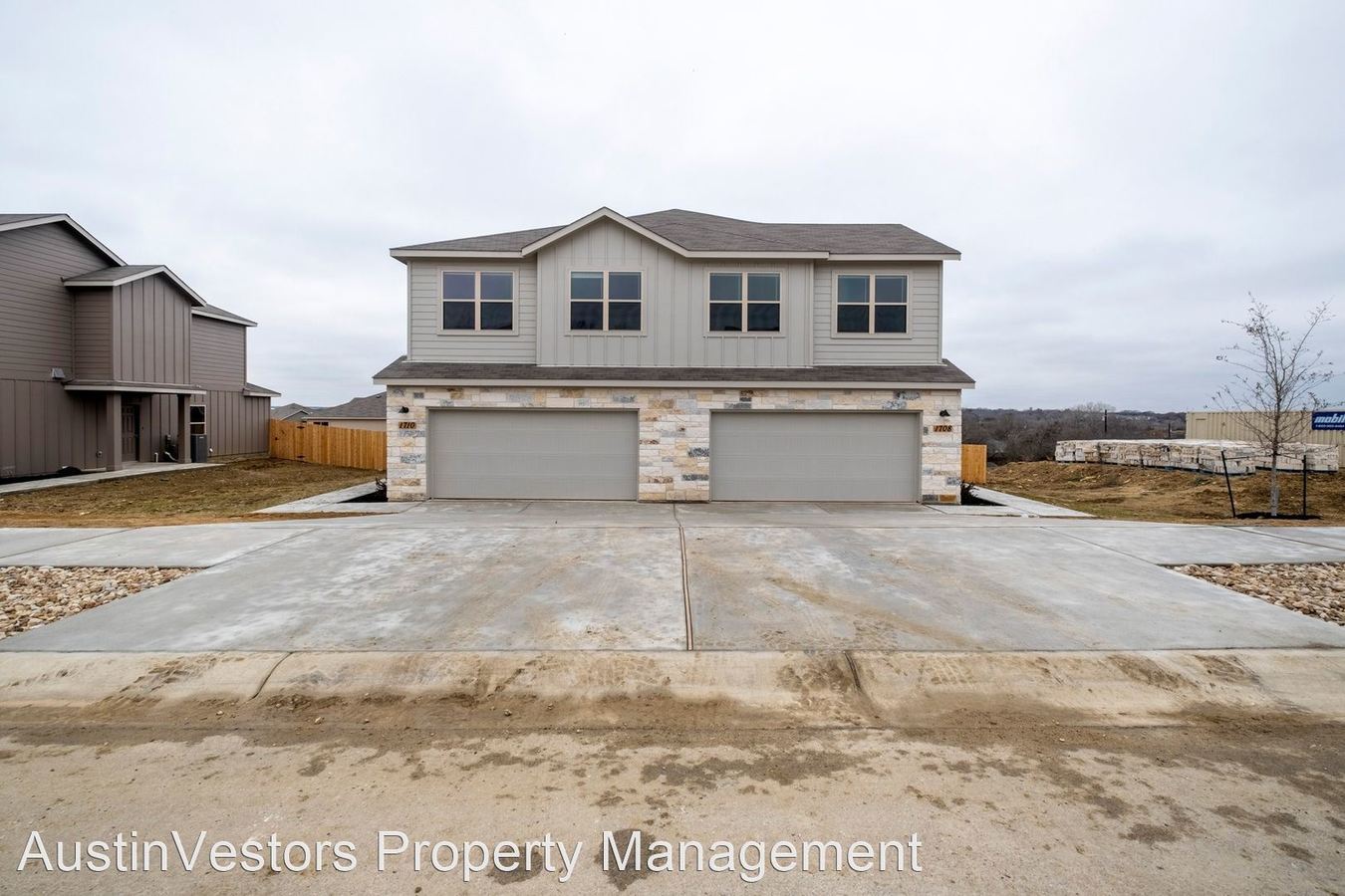 1708 &amp;amp; 1710 Davidson Ranch photo 3