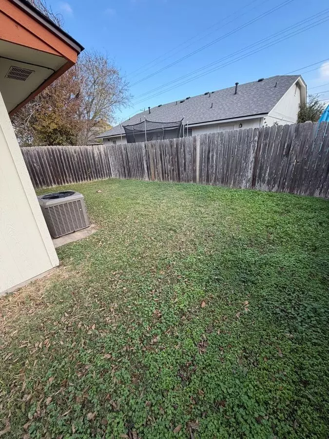 306 Tamara Drive, Georgetown, TX 78628 photo 4