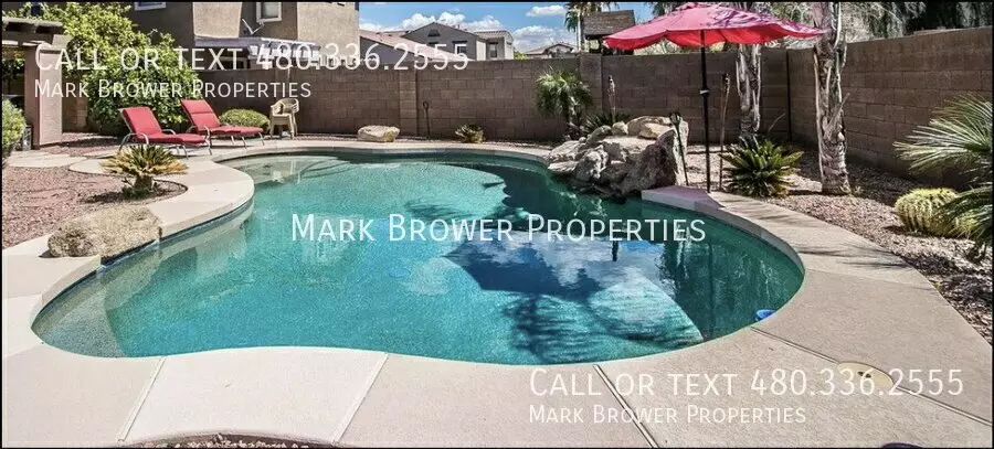1273 E Vermont Dr photo 4