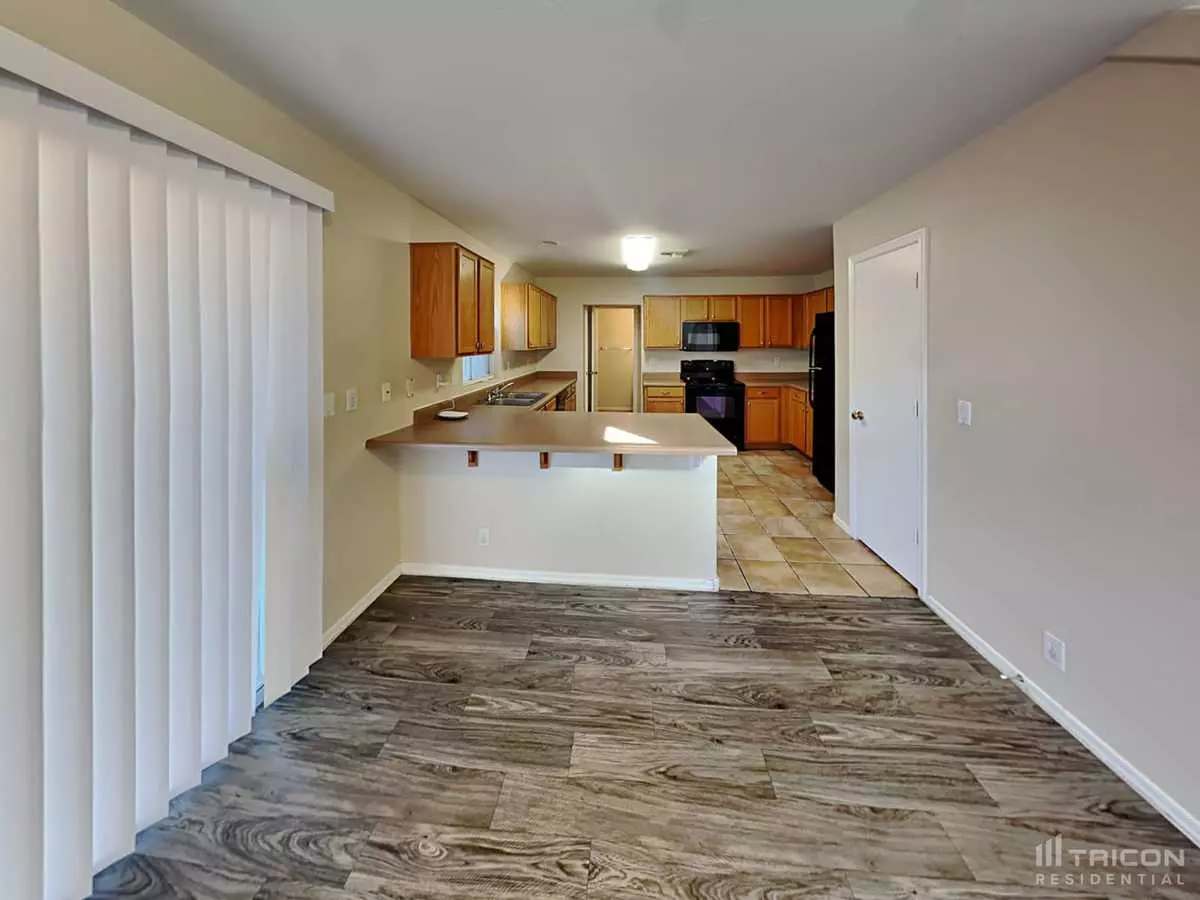 1388 South Portland Avenue, Gilbert, AZ 85296 photo 2