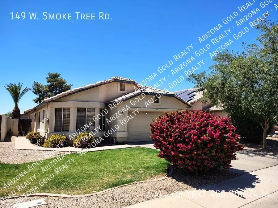 143 West Smoke Tree Road, Gilbert, AZ 85233 photo 2