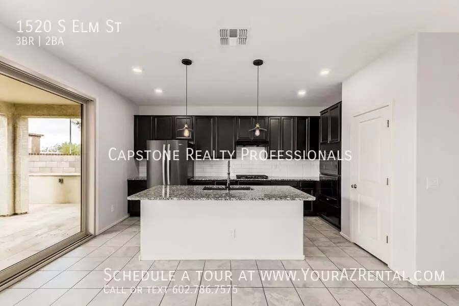 1520 S Elm St photo 4