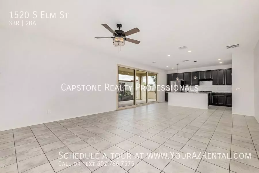 1520 S Elm St photo 3