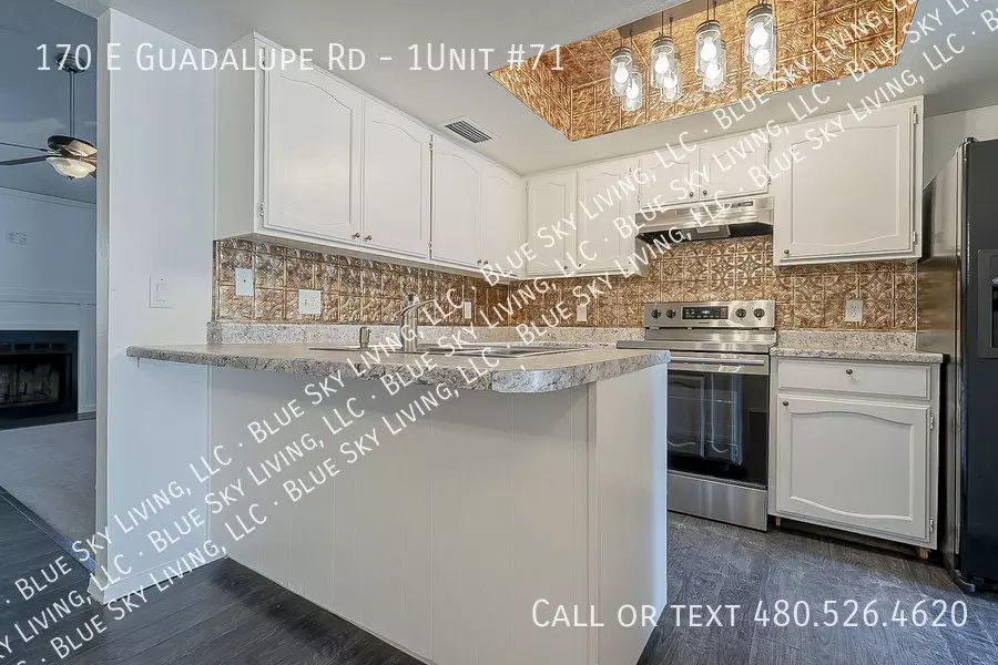 170 E. Guadalupe Road photo 5