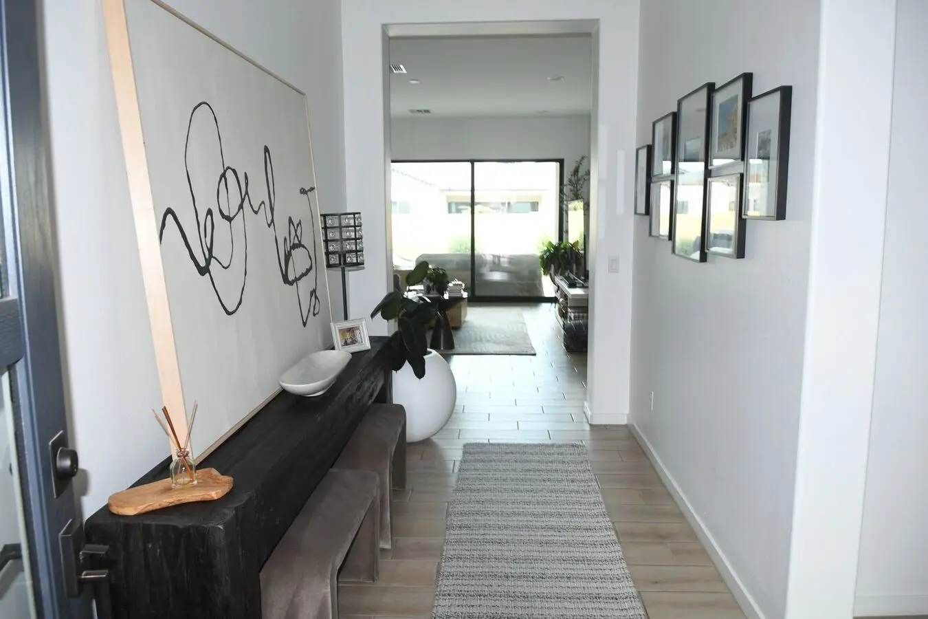 2324 E Canary Dr photo 3