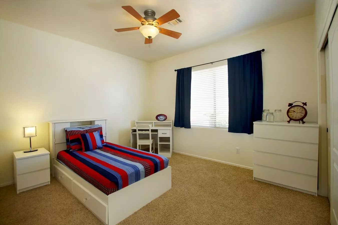 239 W Desert Ave Gilbert, AZ 85233 photo 4