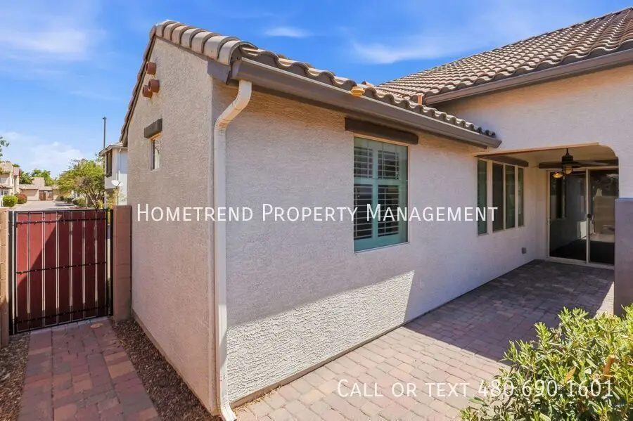 2535 E Vermont Dr photo 5