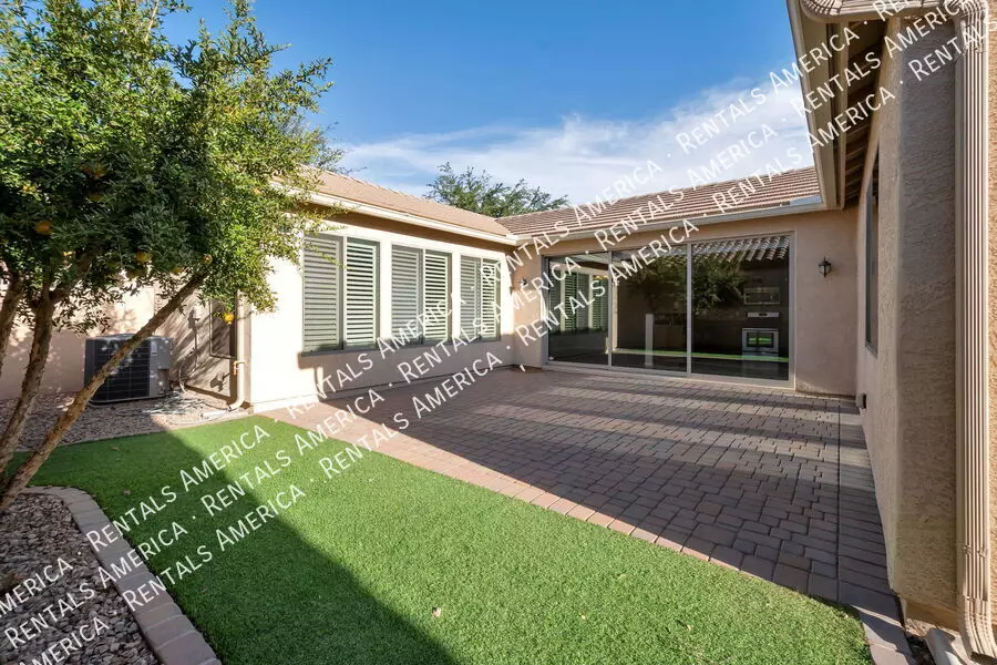 3863 South Verbena Avenue, Gilbert, AZ 85297 photo 3